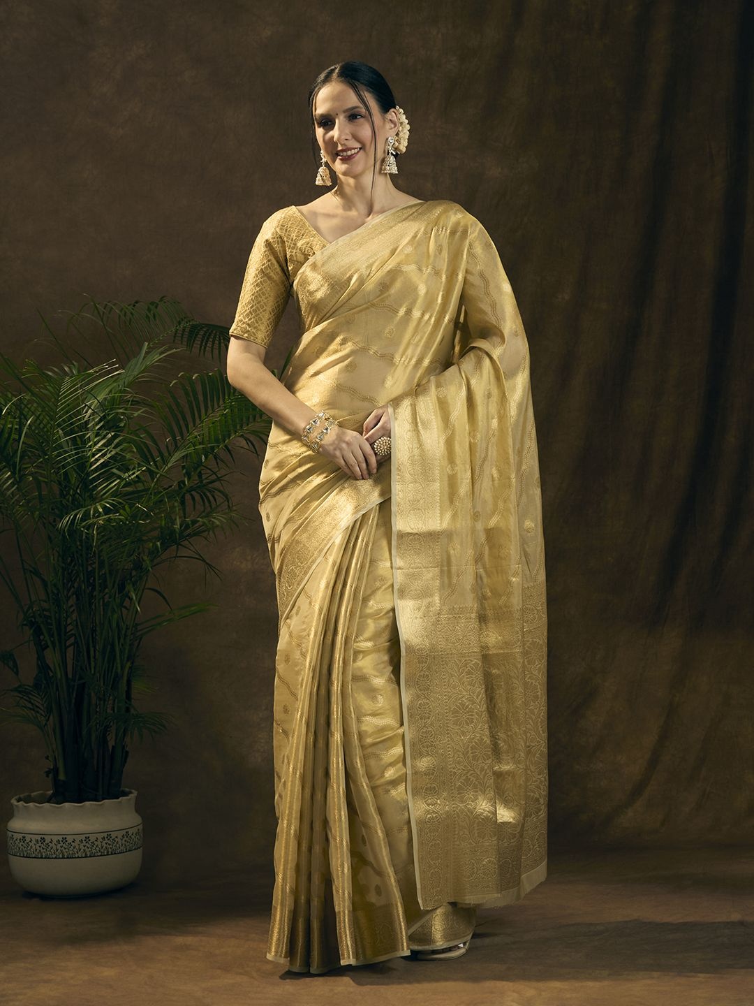 

JUST FASHION Woven Design Zari Tissue Banarasi Saree, Beige