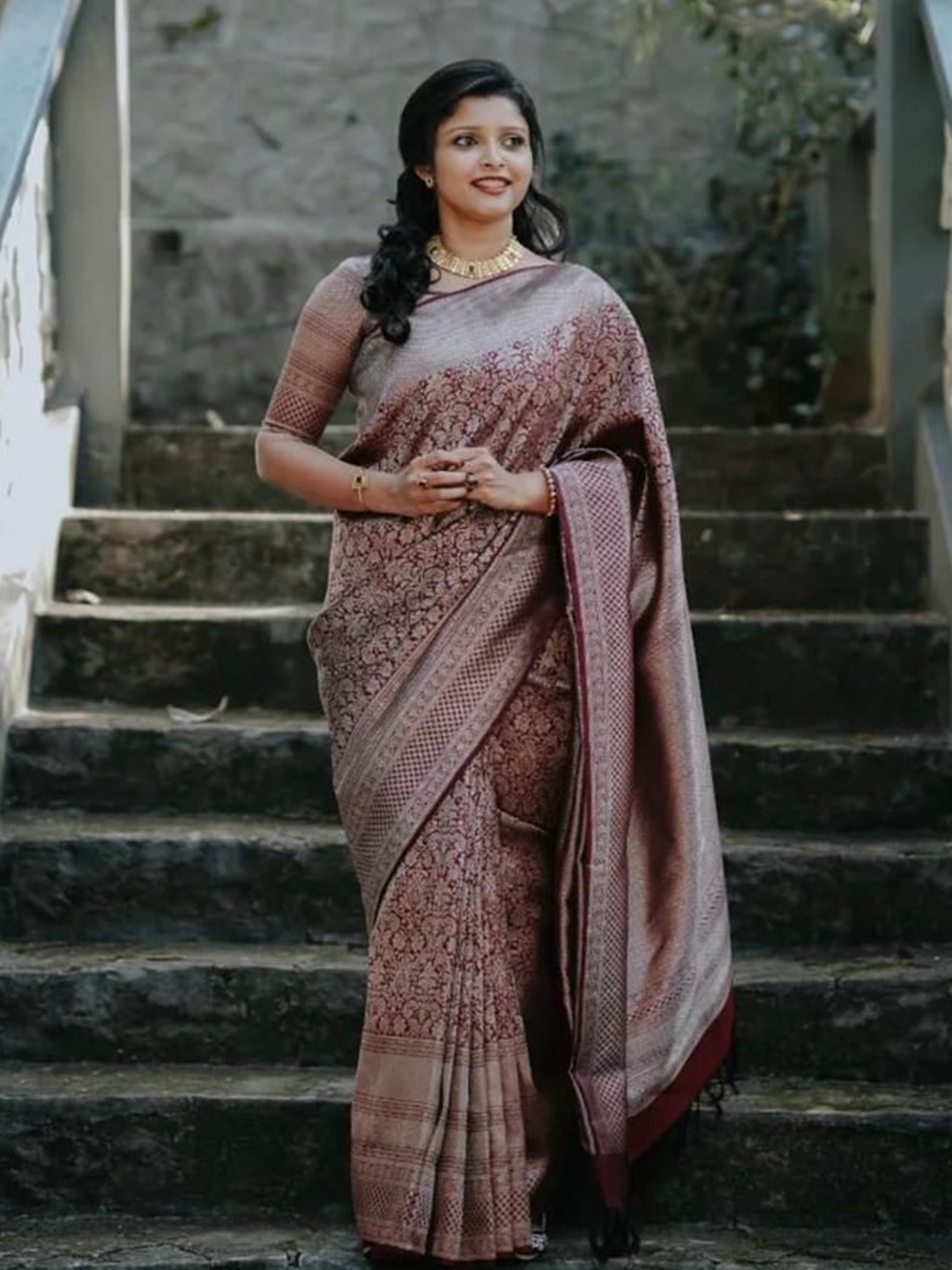 

Upalksh Woven Design Zari Kanjeevaram Saree, Maroon