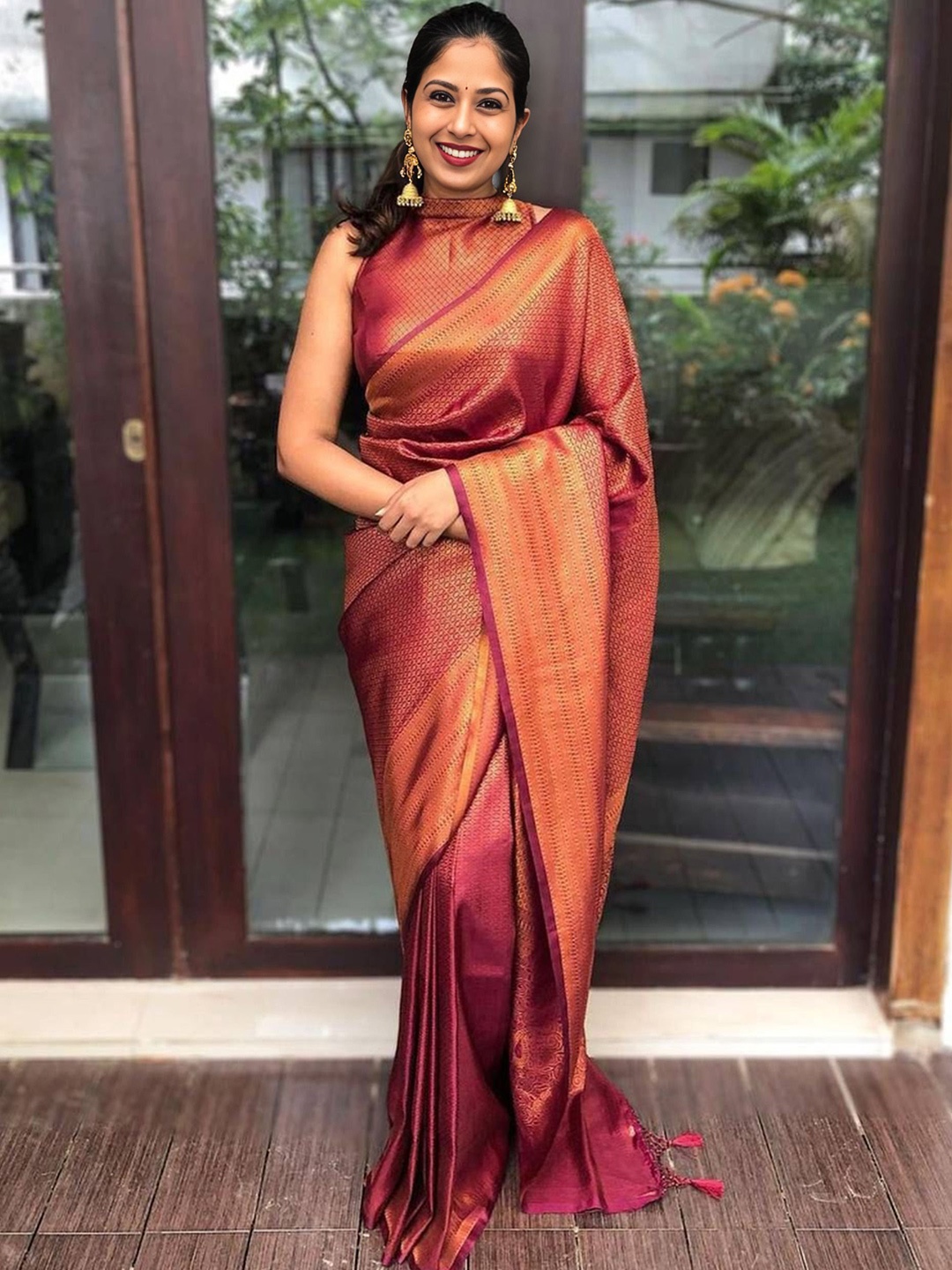 

Upalksh Woven Design Zari Banarasi Saree, Red
