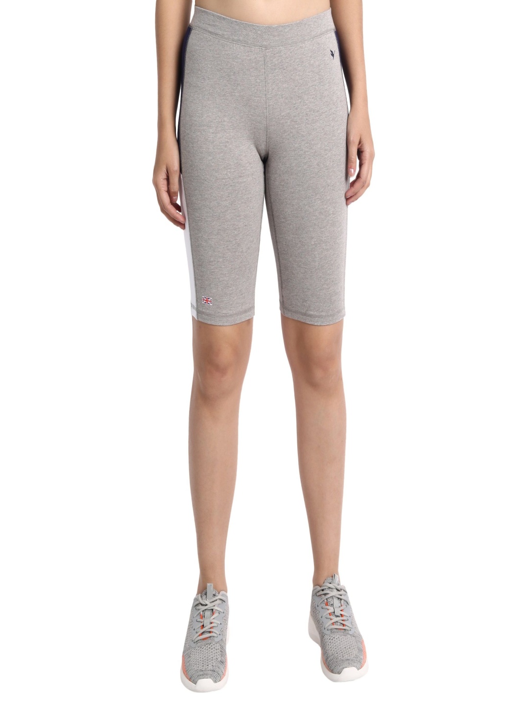 

AMSWAN Women Low-Rise Smart Fit Running Shorts, Grey