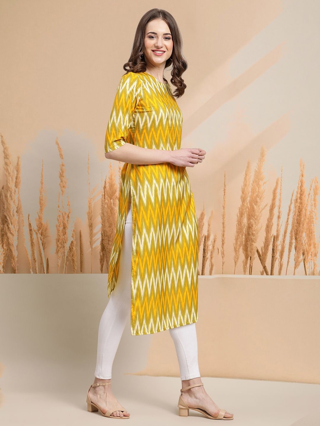 

7Threads Selection of 2 Chevron Printed Round Neck Straight Kurtas, Yellow