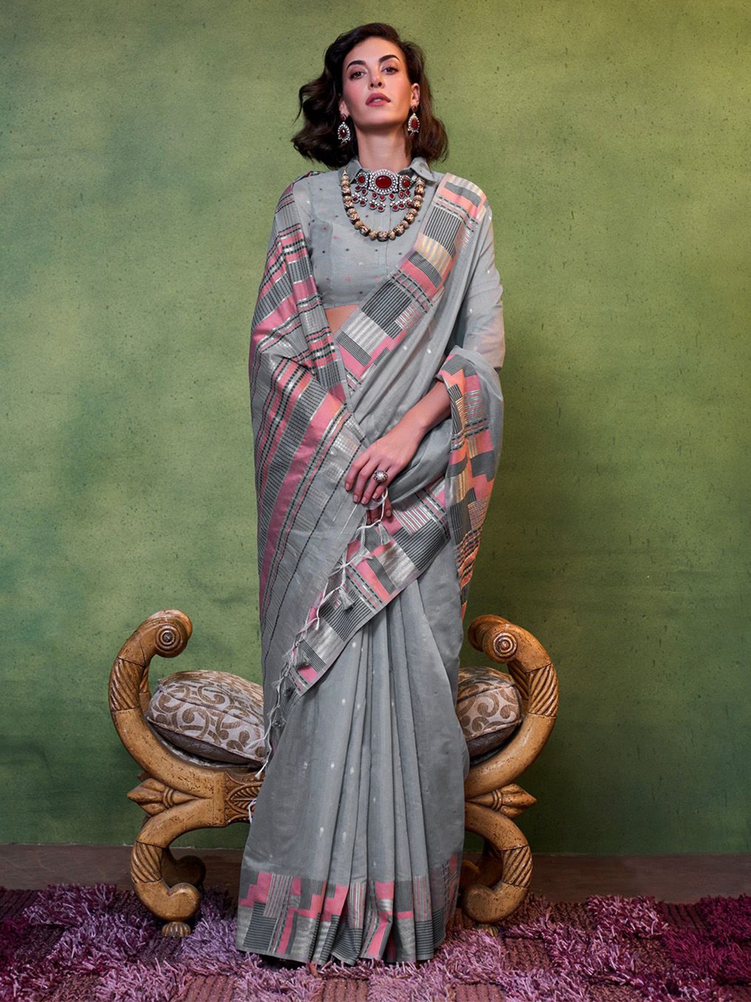 

PEENGAX Woven Design Zari Saree, Lavender