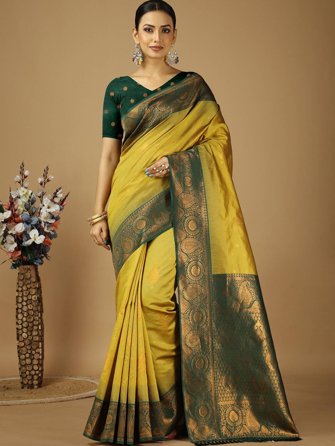 

HI FI NX Woven Design Zari Kanjeevaram Saree, Yellow