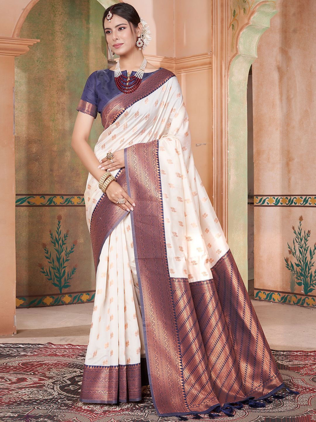 

Mitera Woven Design Kanjeevaram Saree, White