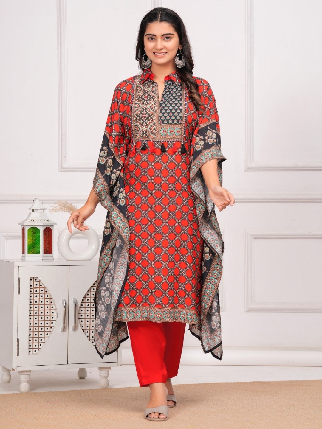 

AUTUMN LANE Ethnic Motifs Printed Mandarin Collar Pure Cotton Kurta Kaftan With Trouser, Red