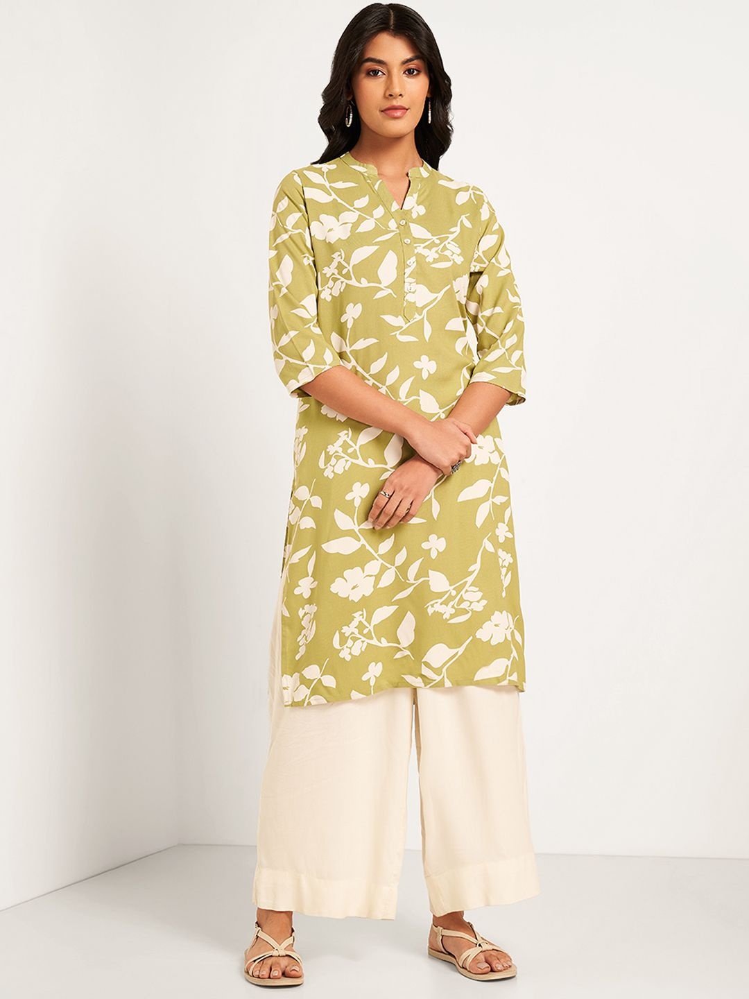 

RANGMANCH BY PANTALOONS Floral Printed Mandarin Collar Straight Kurtas, Olive