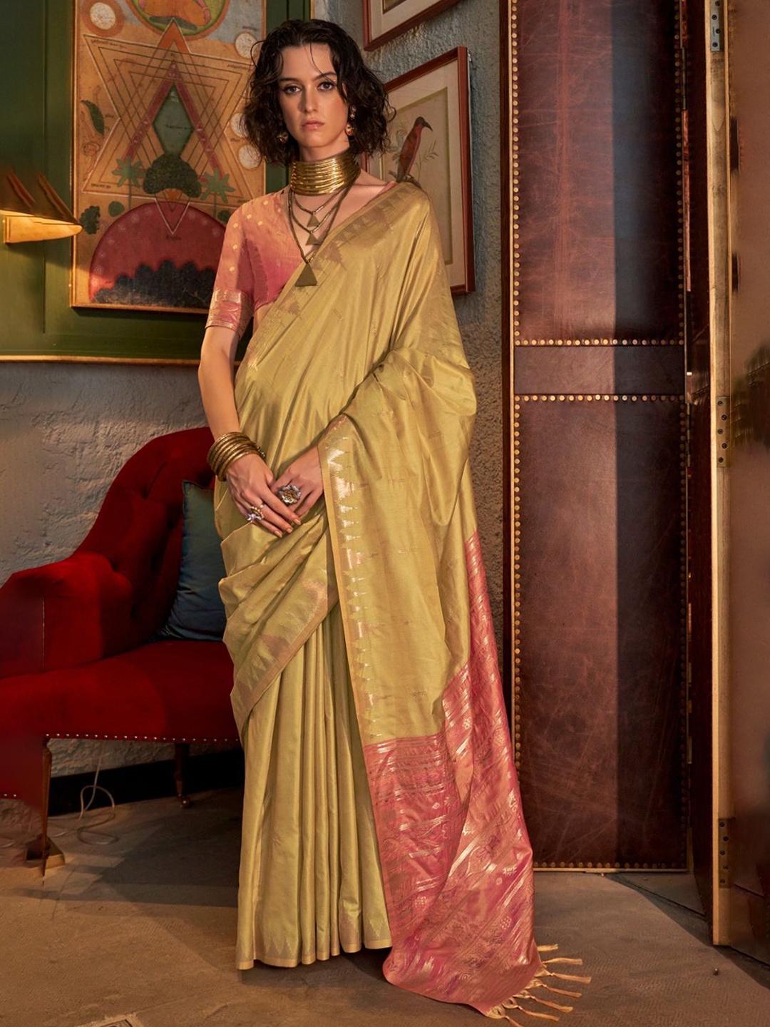 

PEENGAX Woven Design Zari Tussar Saree, Yellow