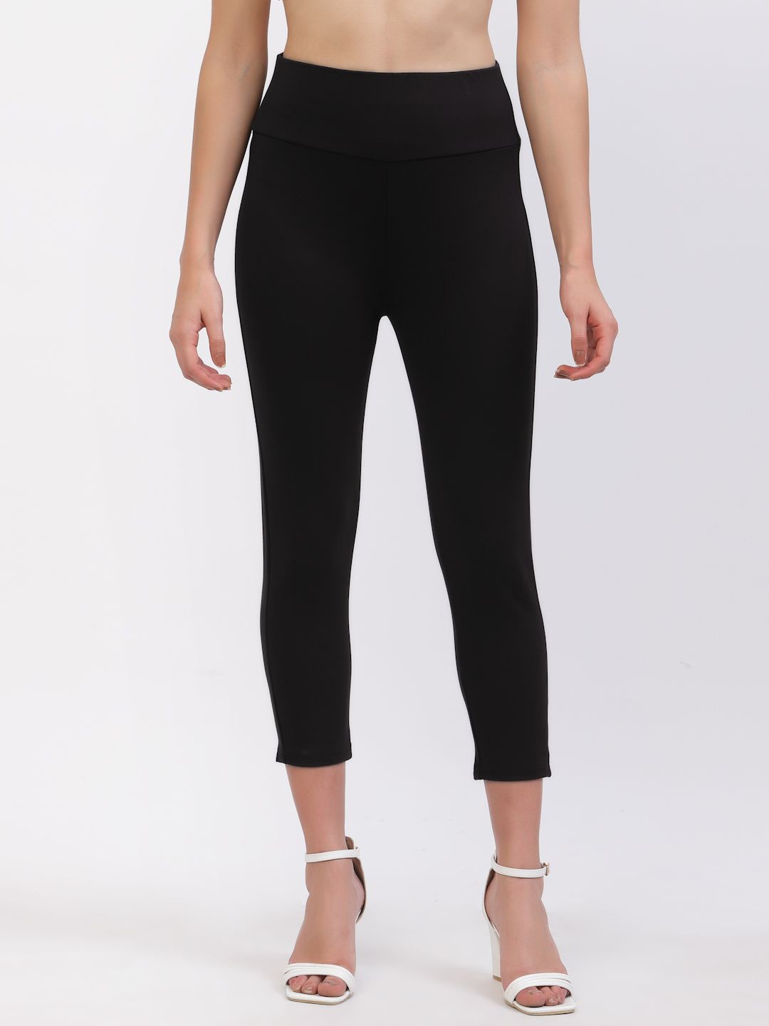 

DELIS Women Skinny Fit Cropped Jeggings, Black