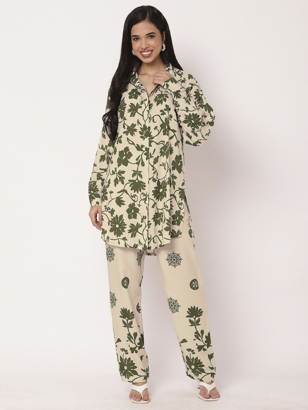 

Moomaya Printed Long Sleeves Shirt & Trouser, Green