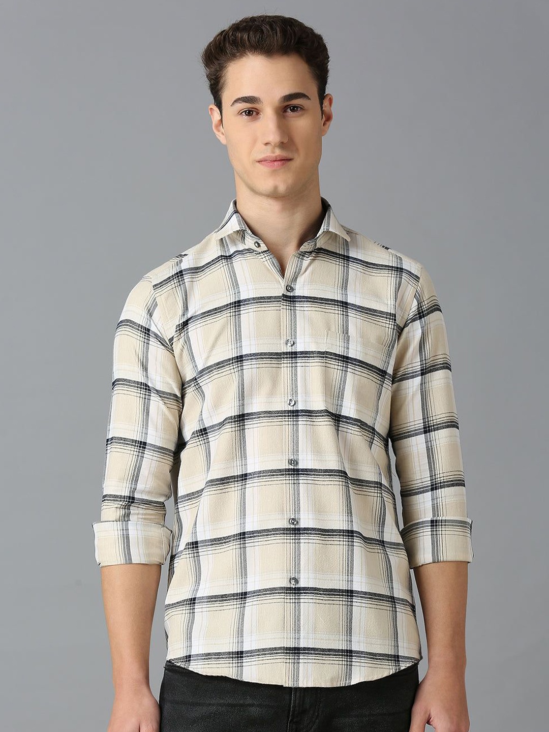 

John Philips Men India Slim Fit Cutaway Collar Windowpane Checked Cotton Casual Shirt, Cream