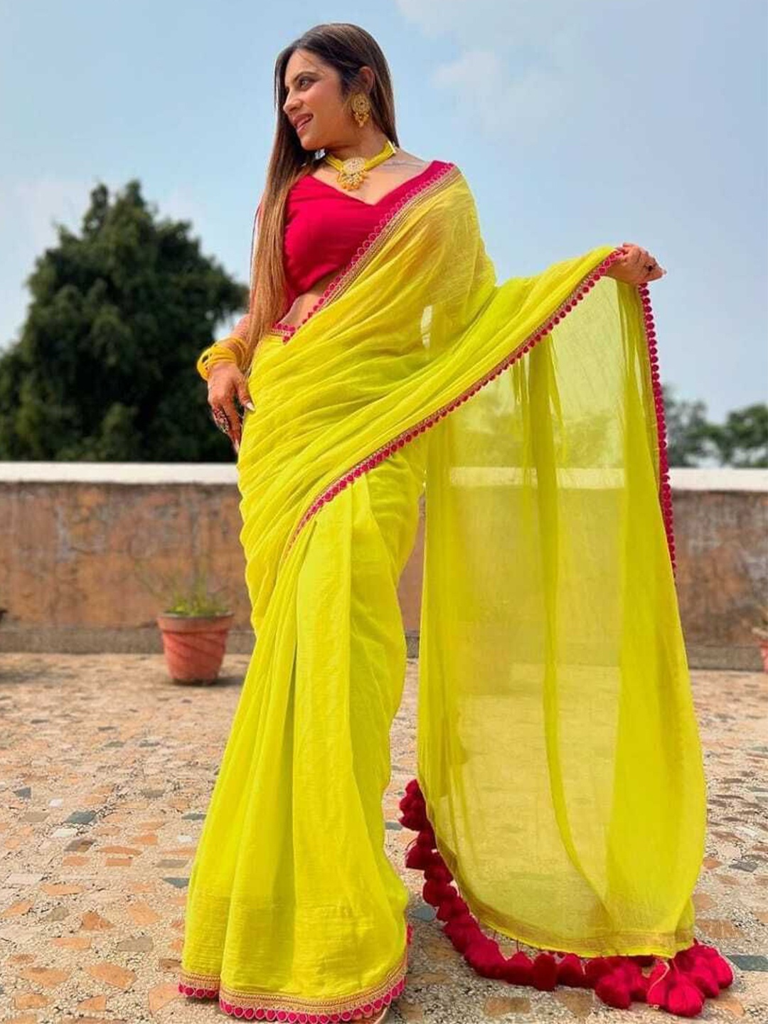 

Aika Saree, Yellow