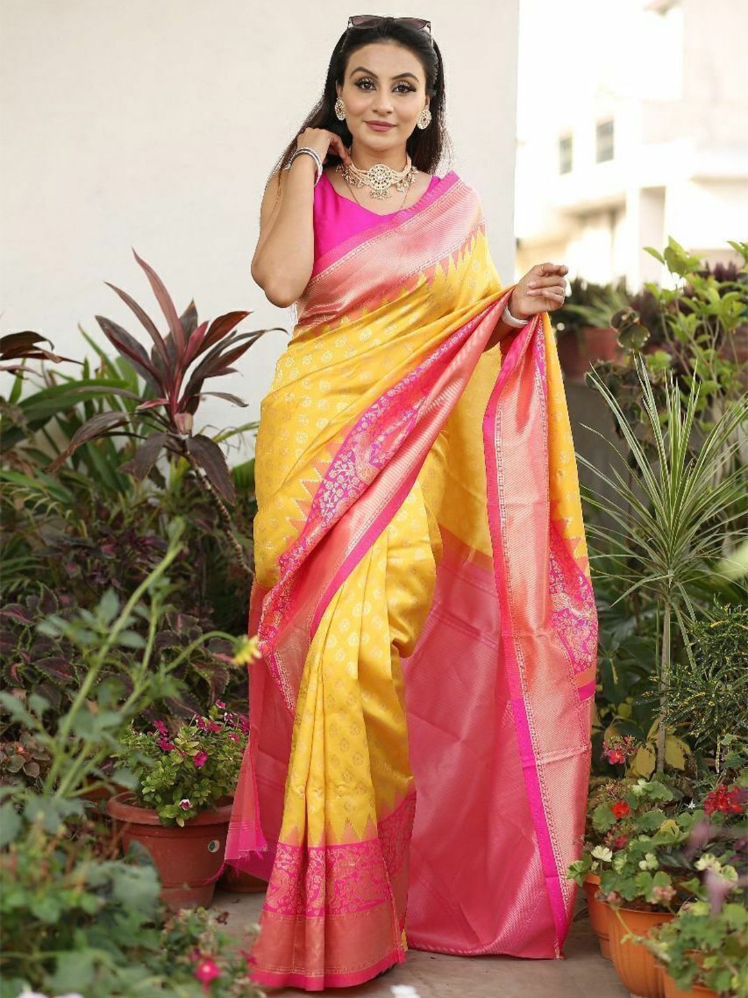 

Upalksh Woven Design Zari Kanjeevaram Saree, Yellow