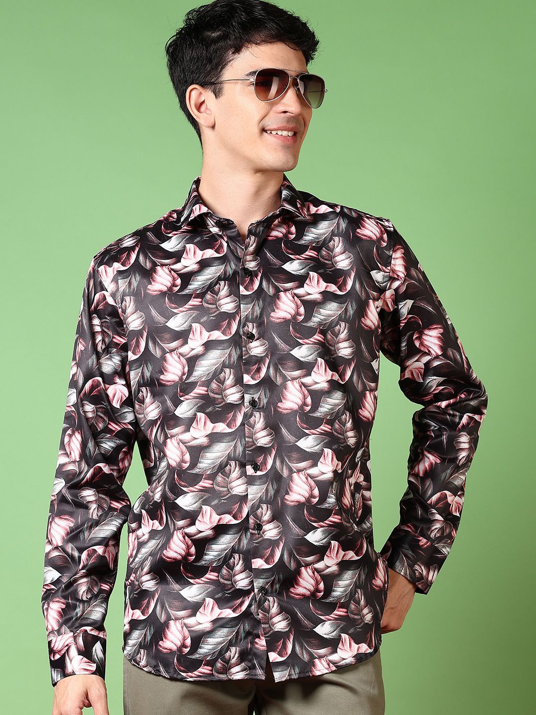 

V-Mart Men Spread Collar Floral Printed Satin Casual Shirt, Black