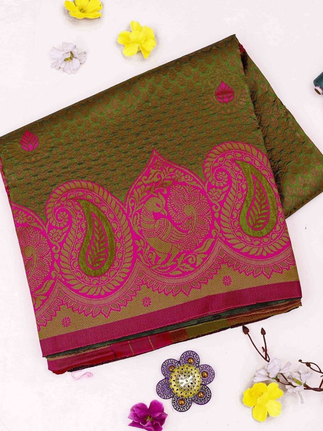 

Aika Woven Design Zari Pure Silk Banarasi Saree, Pink