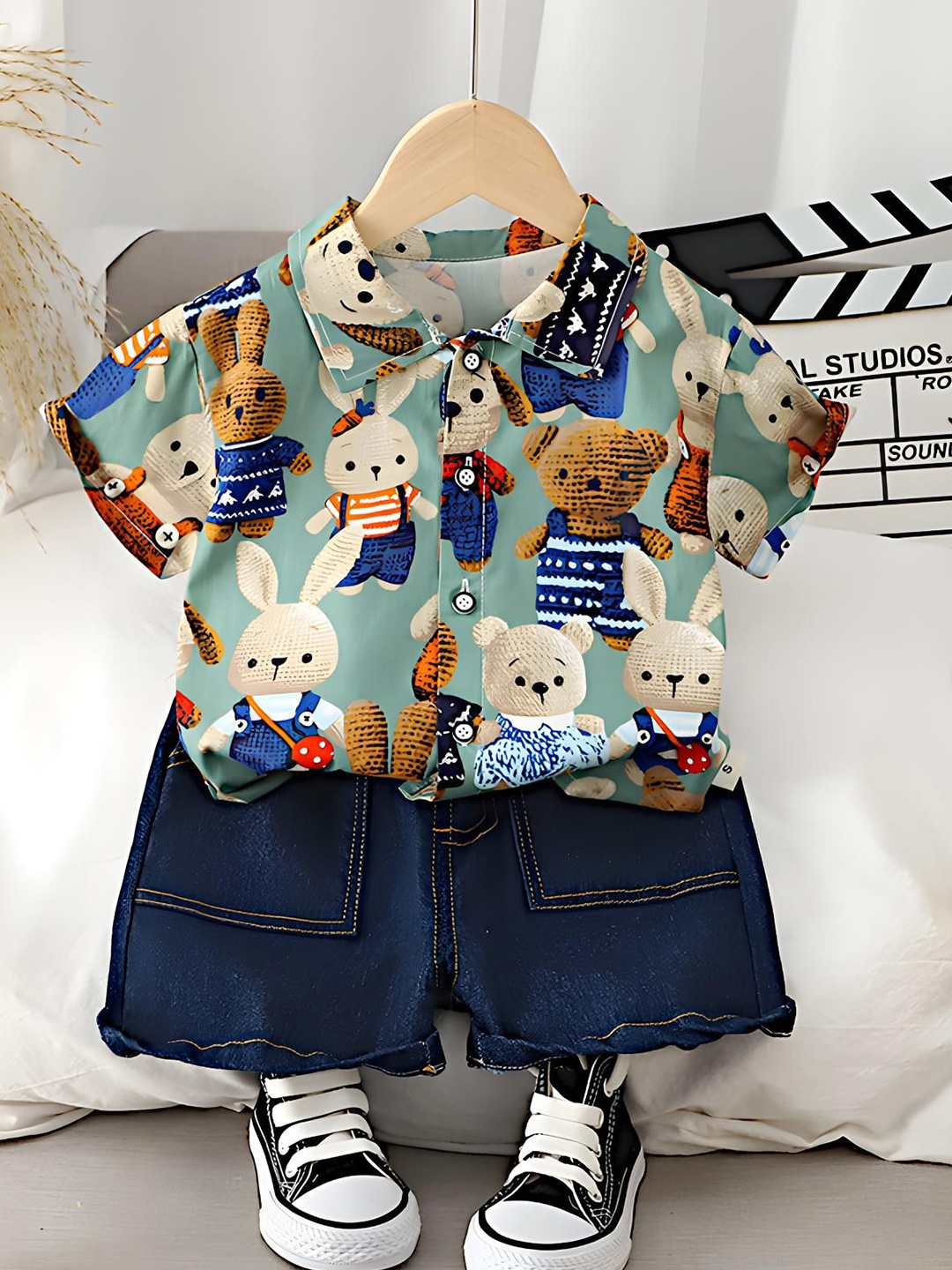 

BAESD Kids Teddy Bear Printed Pure Cotton Shirt With Shorts, Green