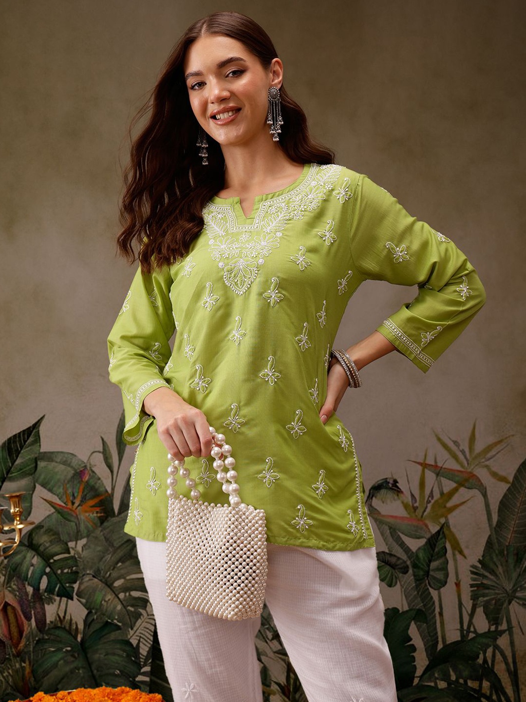 

ADA Women Ethnic Motifs Embroidered Chikankari Kurti, Green