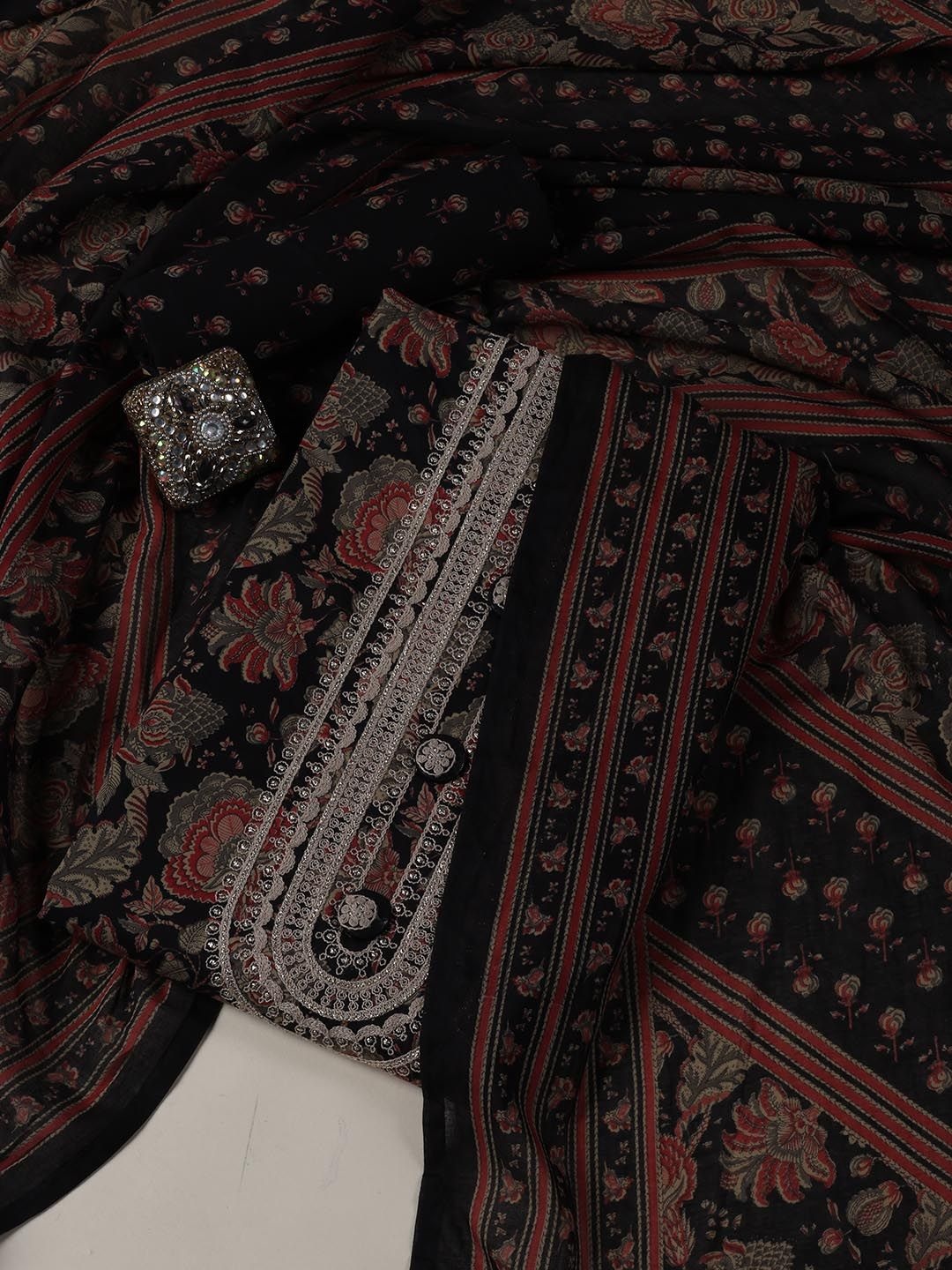 

Meena Bazaar Printed Unstitched Dress Material, Black