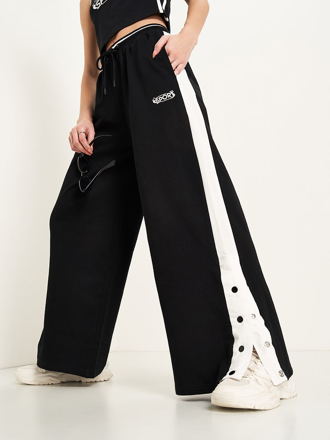 

Ajile by Pantaloons Women Cotton Straight-Fit Mid-Rise Pure Cotton Track Pants, Black