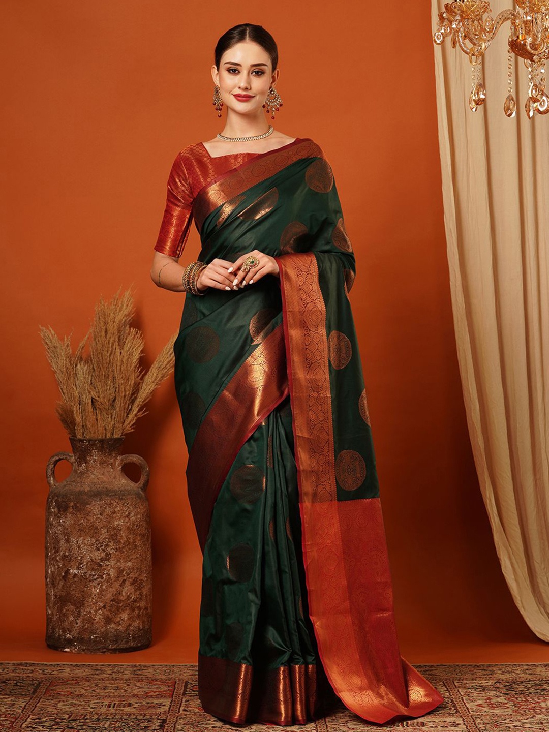

WINKLECART Ethnic Motifs Woven Design Zari Pure Silk Banarasi Saree, Green
