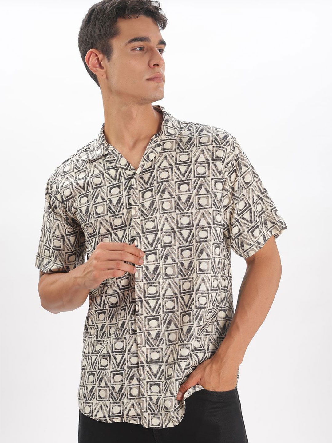 

BUMCHIQ Men Comfort Relaxed Fit Cuban Collar Geometric Printed Cotton Casual Shirt, Cream