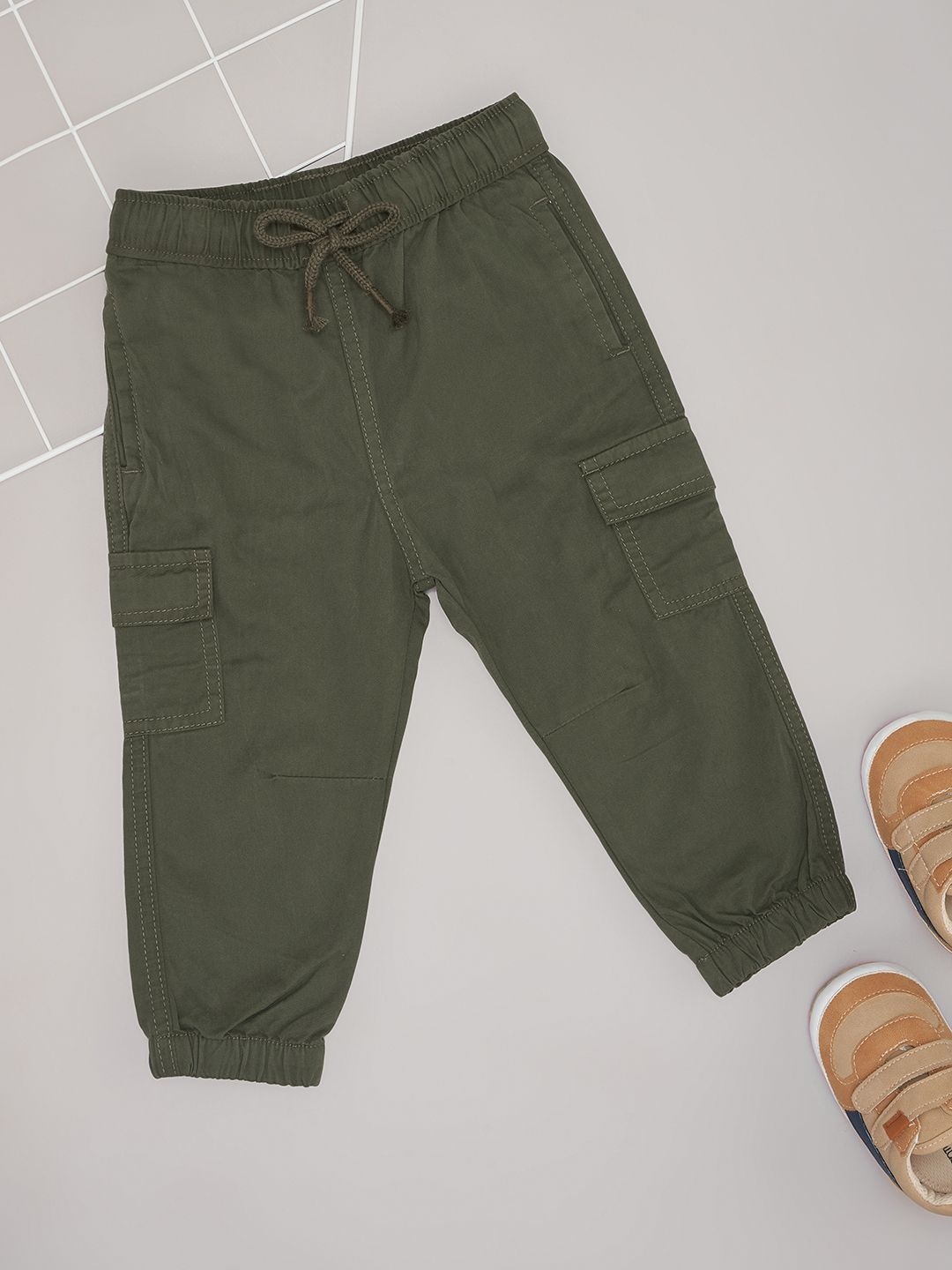 

Pantaloons Baby Boys Pure Cotton High-Rise Cargo Joggers, Olive