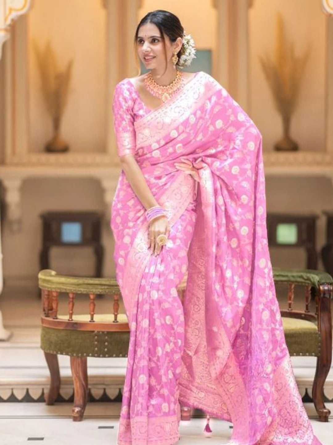 

Upalksh Woven Design Zari Pure Cotton Patola Saree, Pink