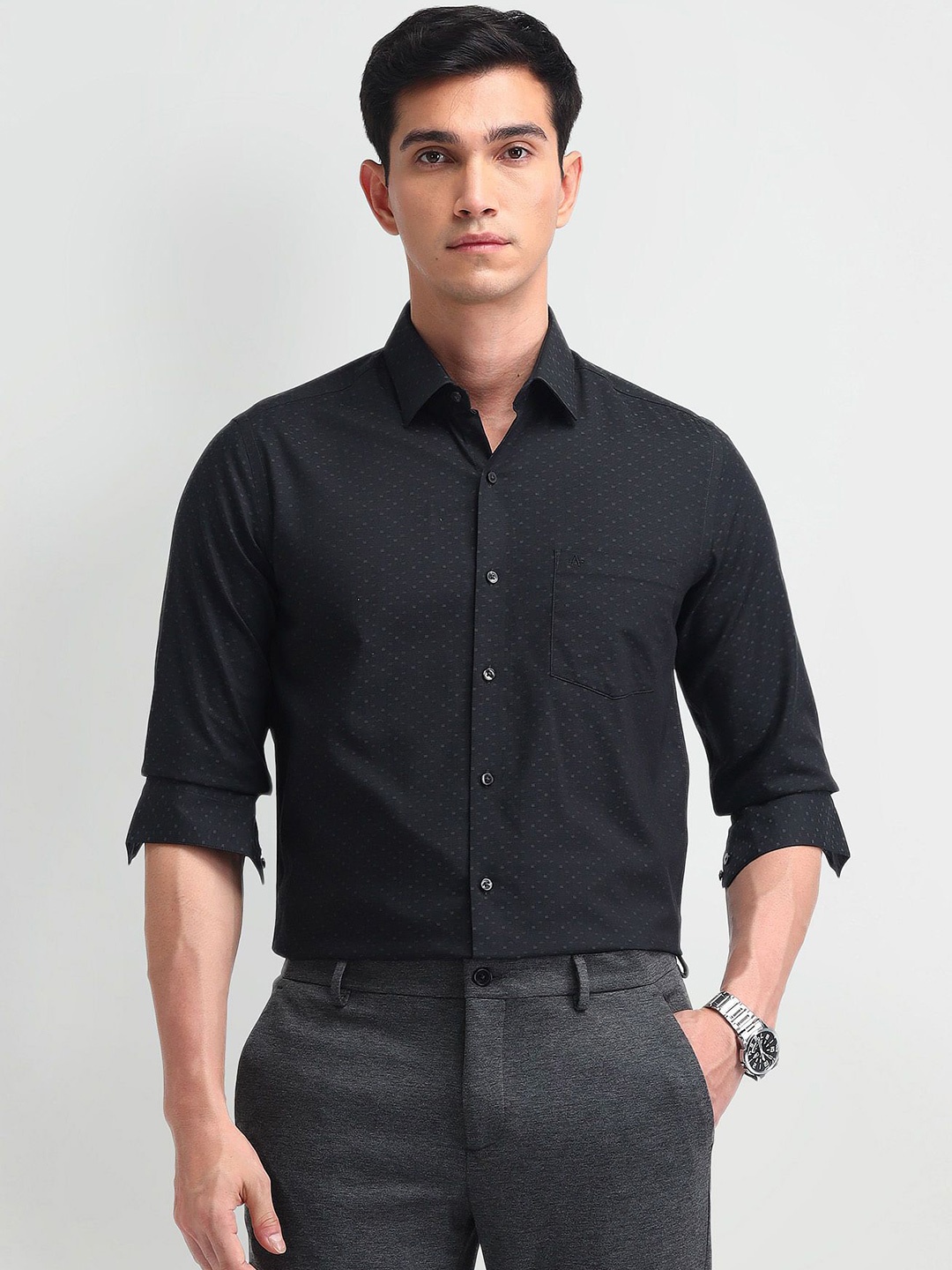

Arrow Men Classic Slim Fit Spread Collar Textured Cotton Casual Shirt, Black