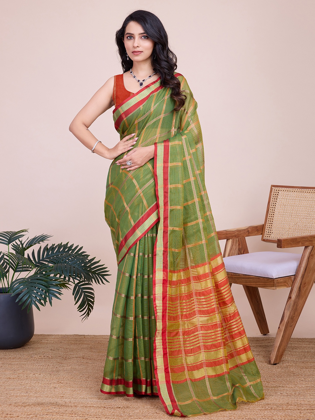 

Upalksh Woven Design Zari Banarasi Saree, Green