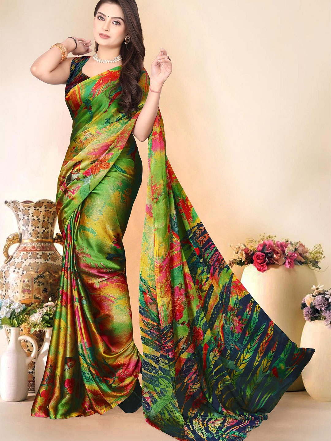 

SUPERLAXMI Floral Printed Pure Chiffon Saree, Green