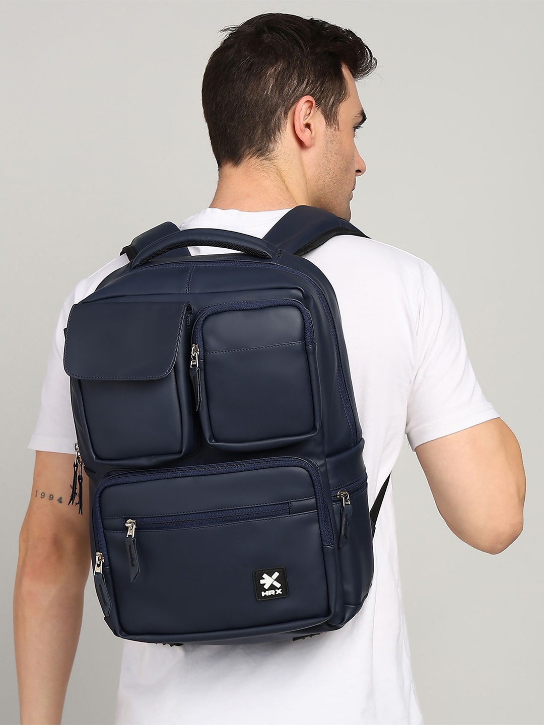 

HRX by Hrithik Roshan Unisex Padded Backpack, Navy blue