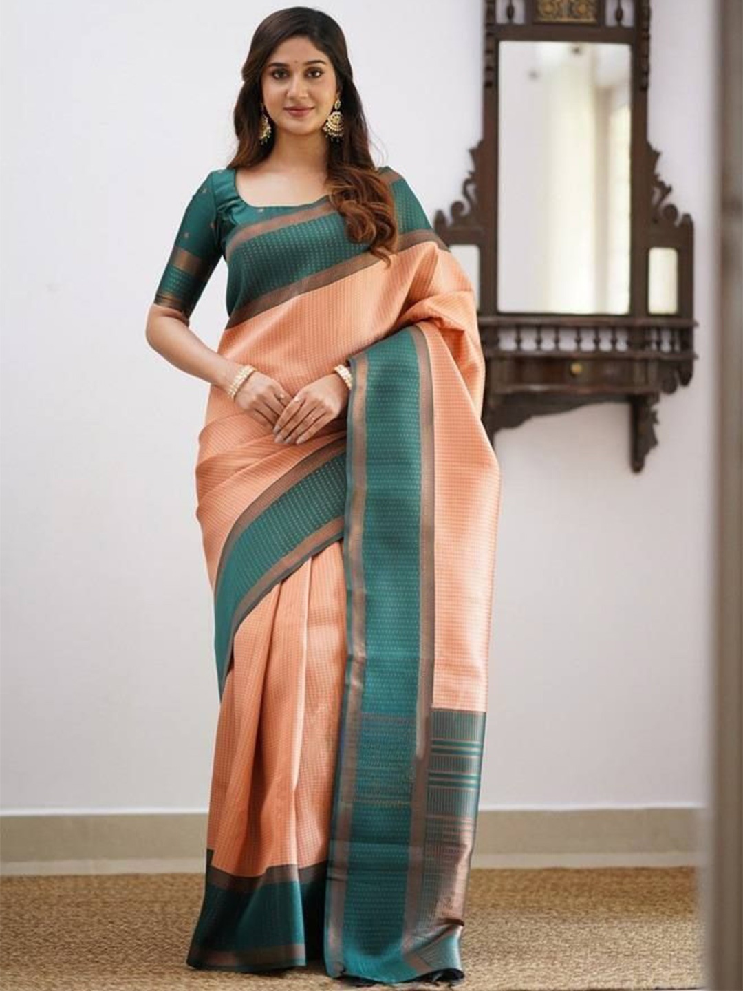 

Upalksh Woven Design Zari Kota Saree, Beige
