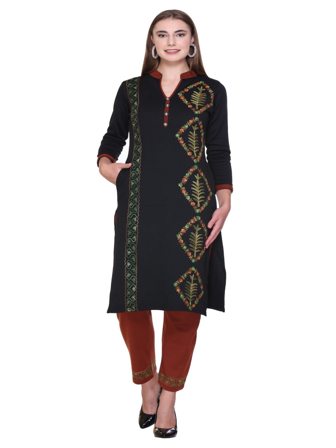 

ROSARY Floral Embroidered Mandarin Collar Thread Work Kurta With Trousers, Black