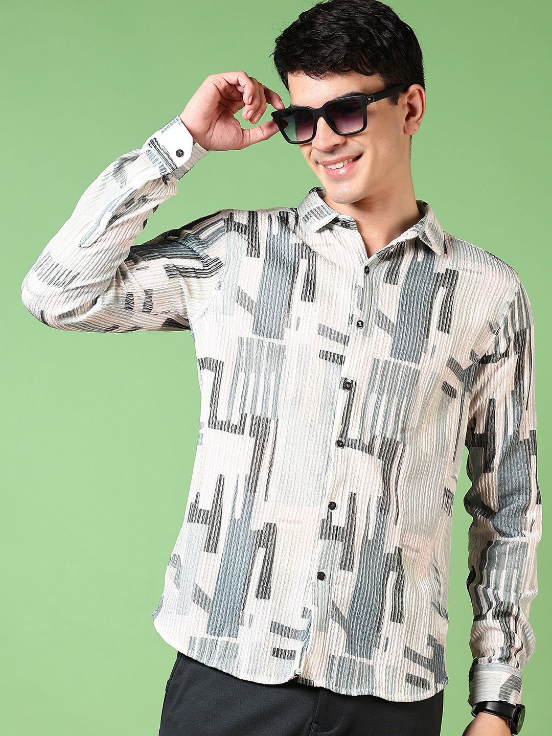 

V-Mart Men Spread Collar Abstract Printed Cotton Casual Shirt, Beige