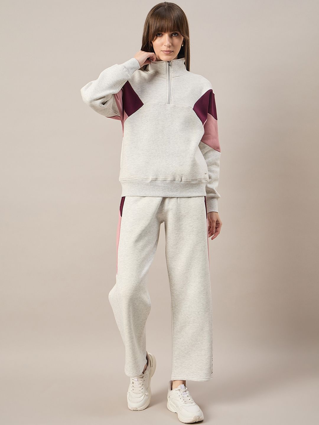 

Femea Women Colourblocked Mock Collar Tracksuit, Off white