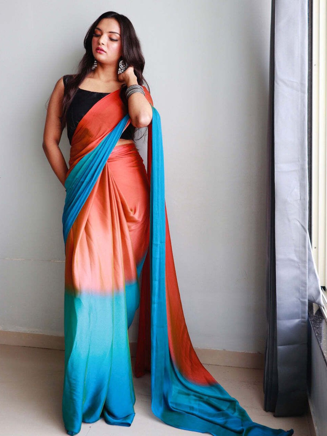 

Upalksh Ombre Holi Saree, Blue