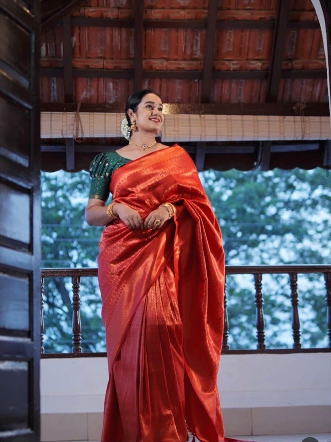 

Upalksh Ethnic Motifs Zari Kanjeevaram Saree, Red