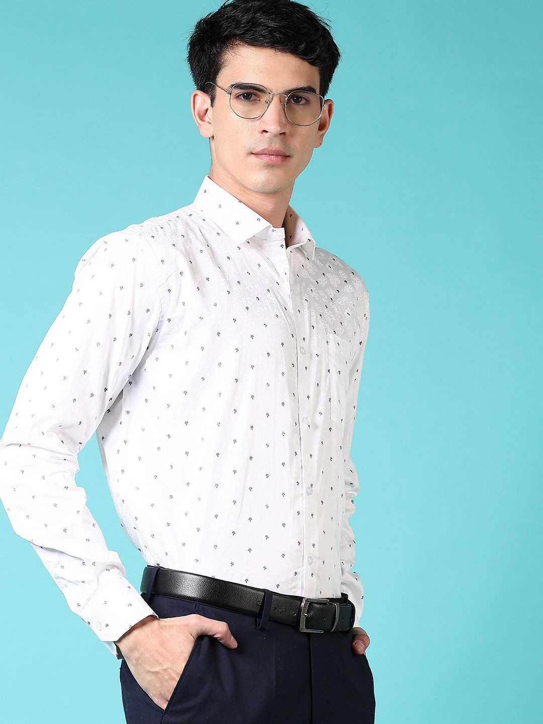 

V-Mart Men Spread Collar Micro Ditsy Printed Cotton Casual Shirt, White