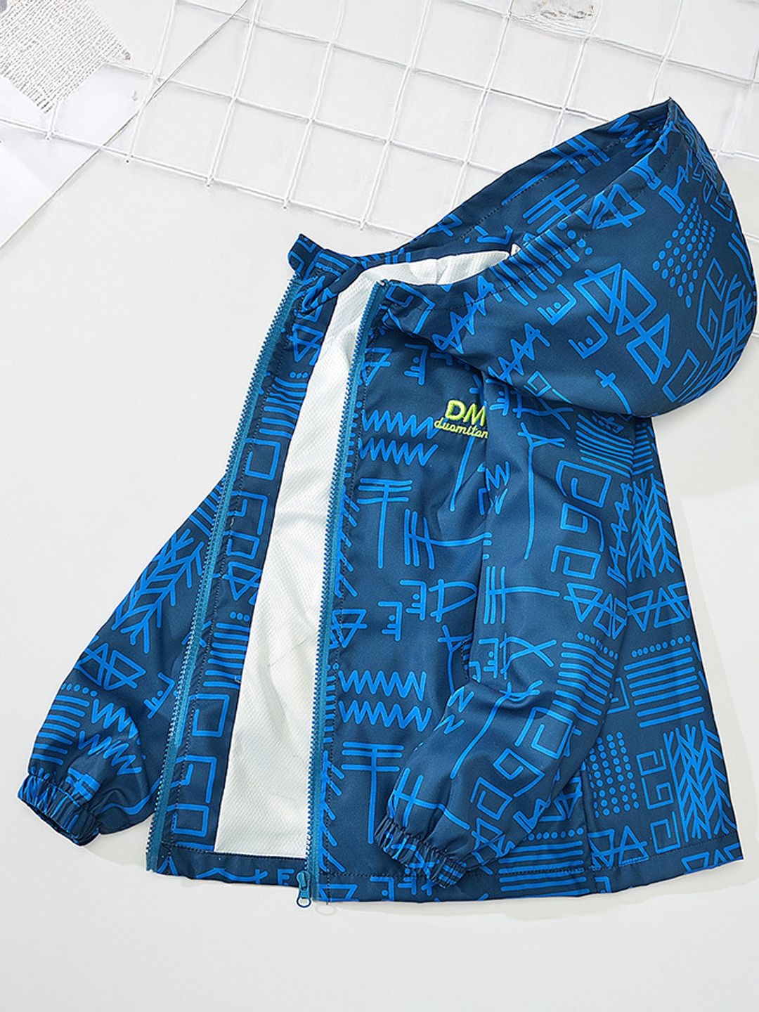 

Xsole Unisex Kids Hooded Graphic Printed Open Front Jacket, Blue