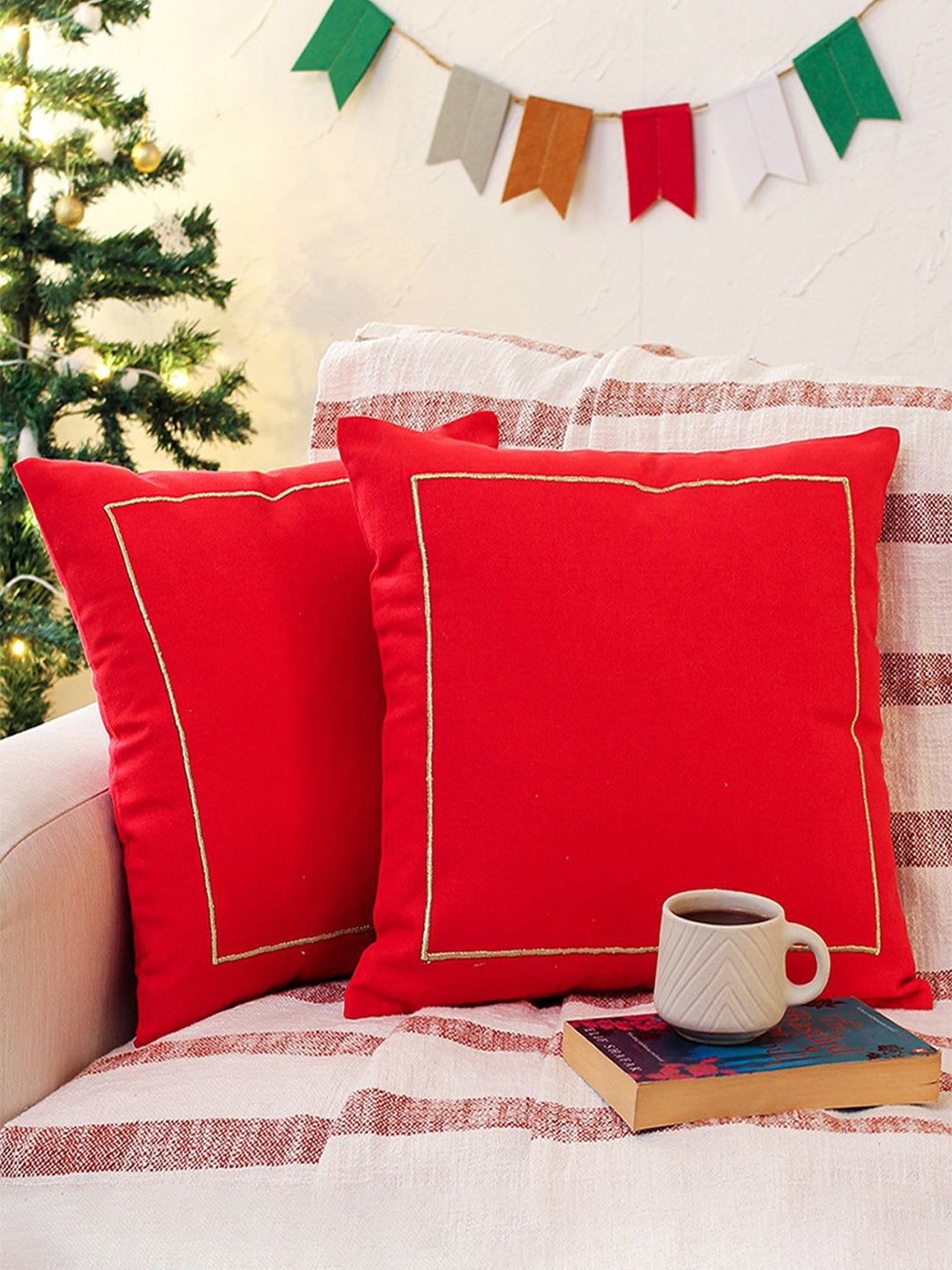 

TEAL BY CHUMBAK Red 2 Pieces Cotton Square Cushion Covers