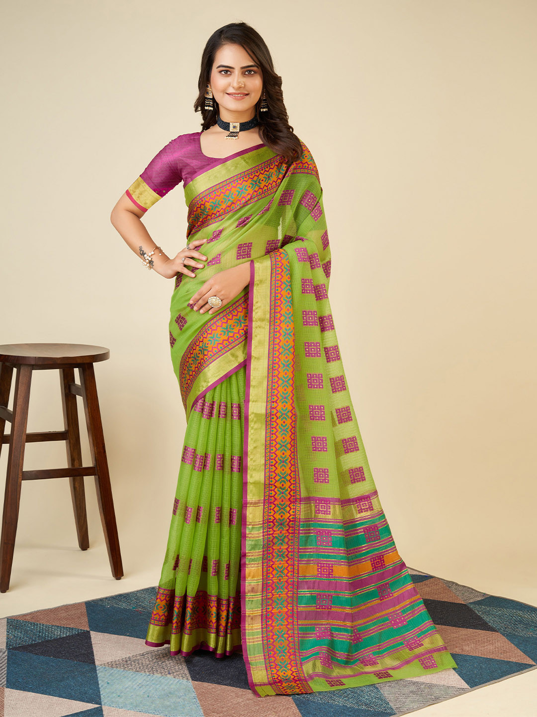 

Upalksh Woven Design Zari Banarasi Saree, Green