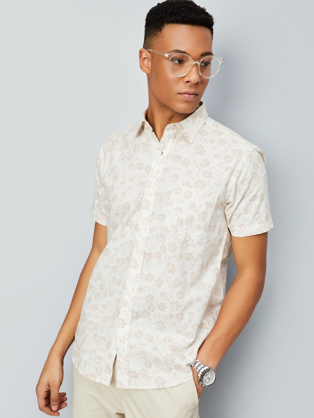 

max Men Spread Collar Floral Printed Cotton Casual Shirt, White