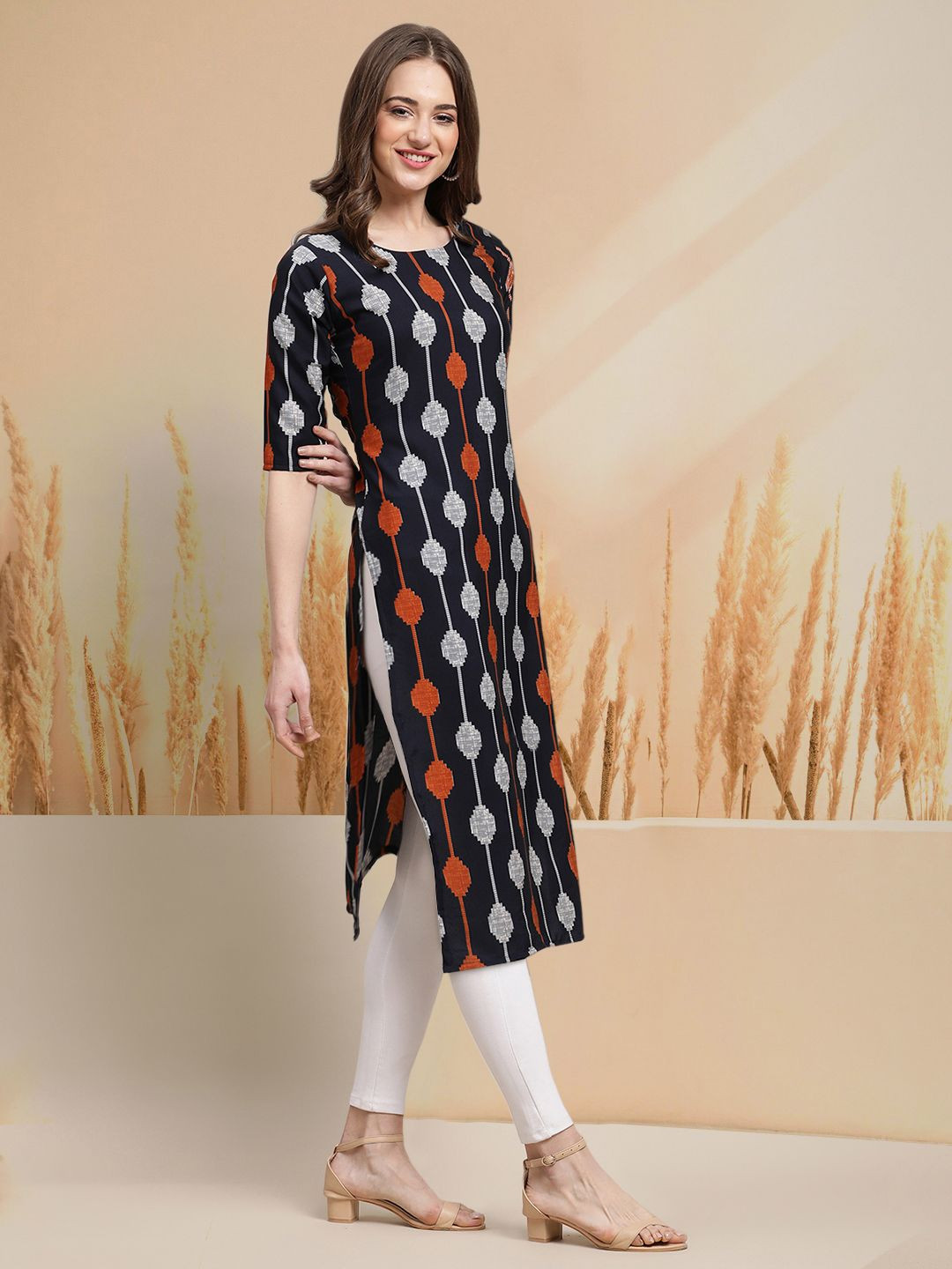 

7Threads Selection Of 2 Geometric Printed Round Neck Straight Kurtas, Navy blue