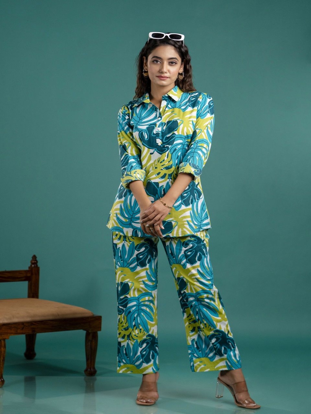 

Anouk Green Floral Printed Shirt Collar Pure Cotton Tunic And Trouser