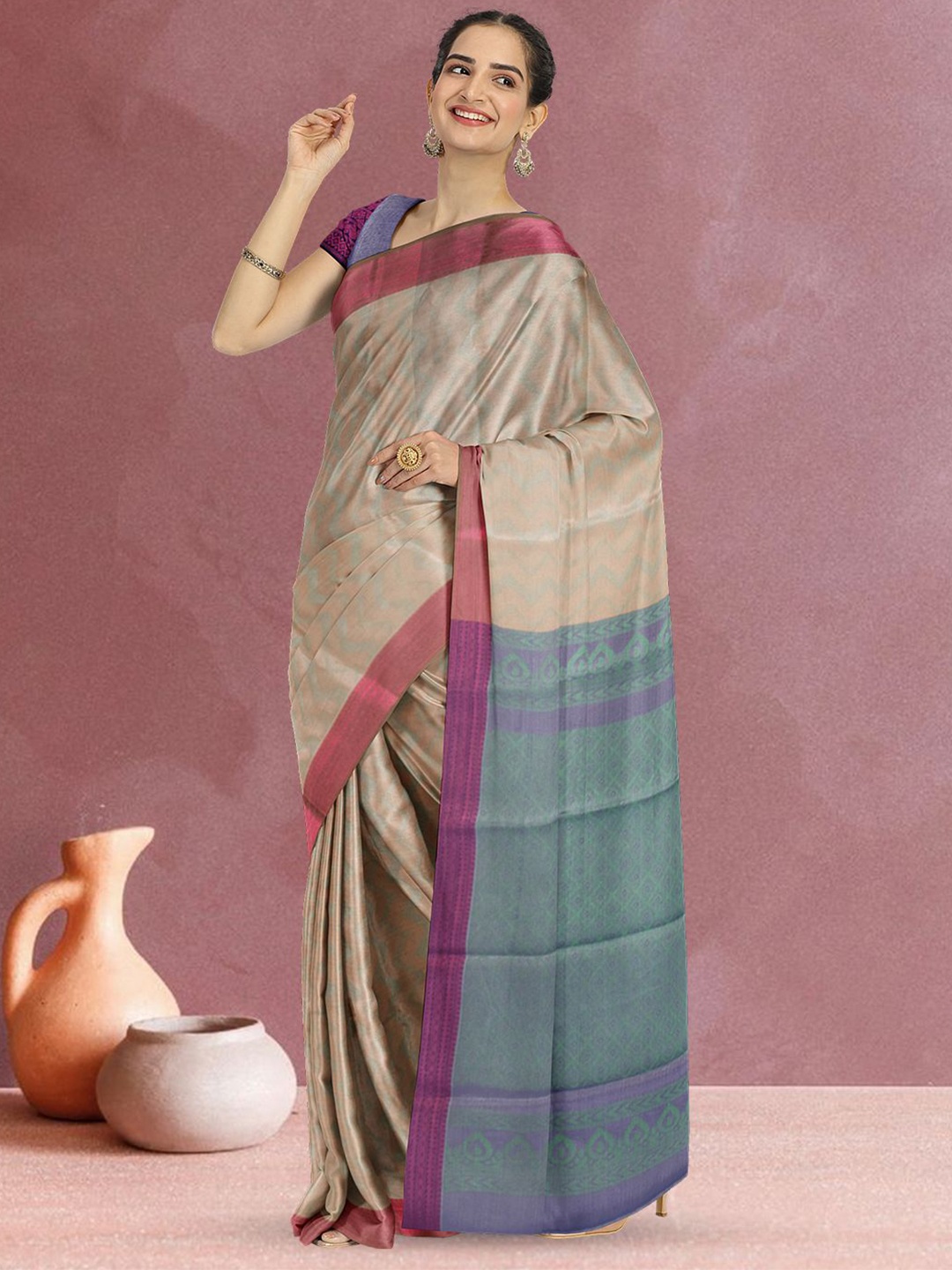 

Avishya Geometric Printed Saree With Blouse Piece, Brown