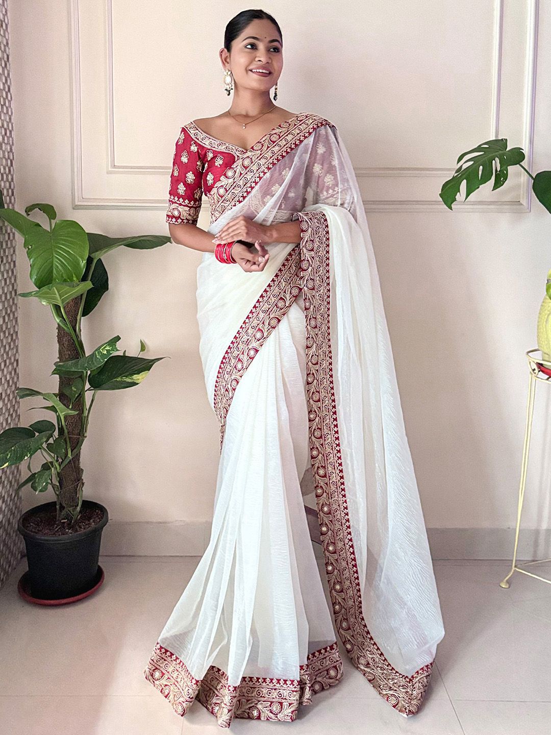 

Saree mall Embellished Sequinned Net Sarees, White