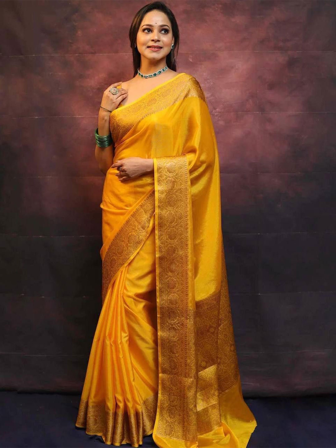 

Upalksh Pure Cotton Zari Banarasi Saree, Yellow