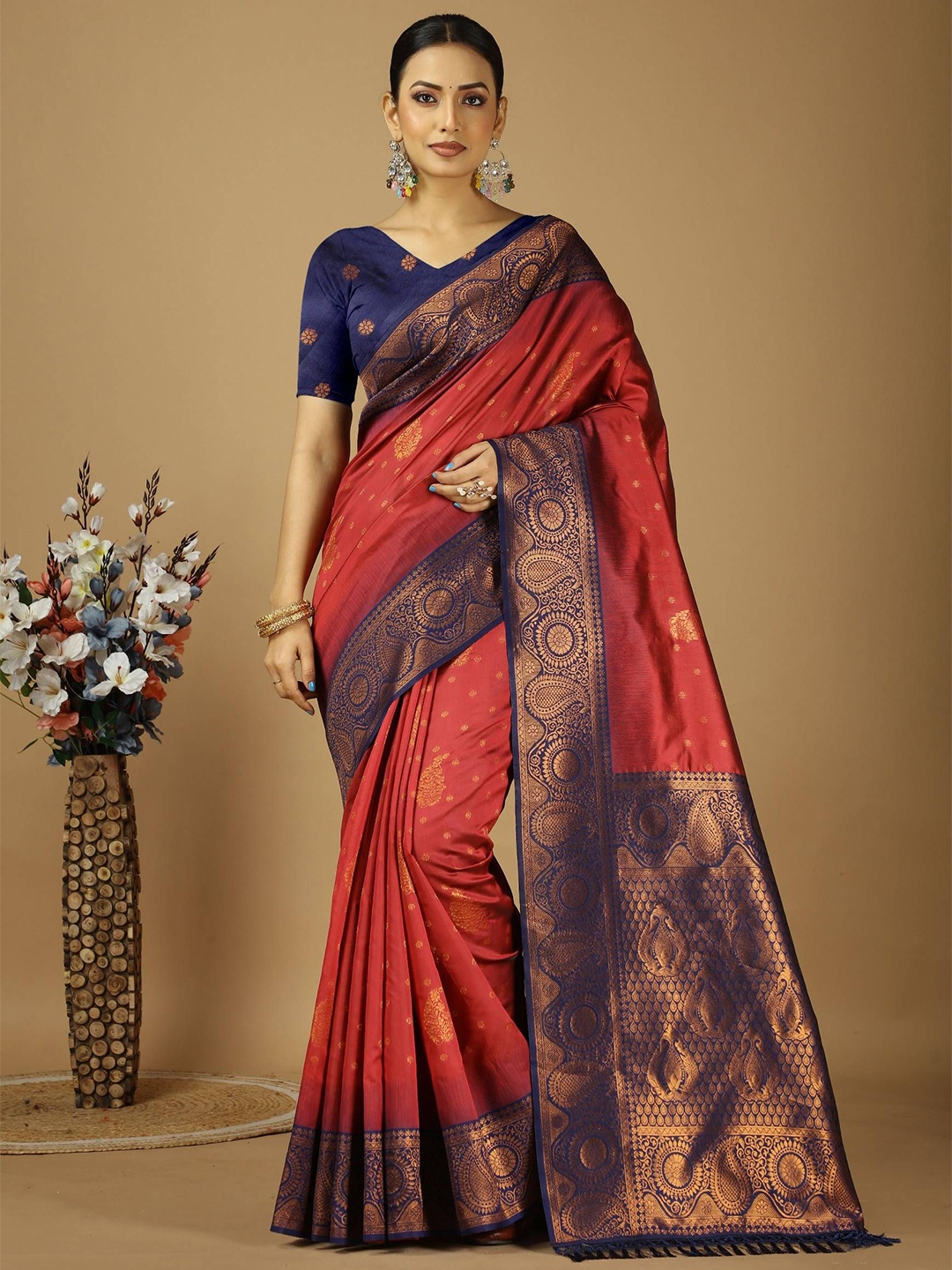 

HI FI NX Floral Zari Kanjeevaram Saree, Red