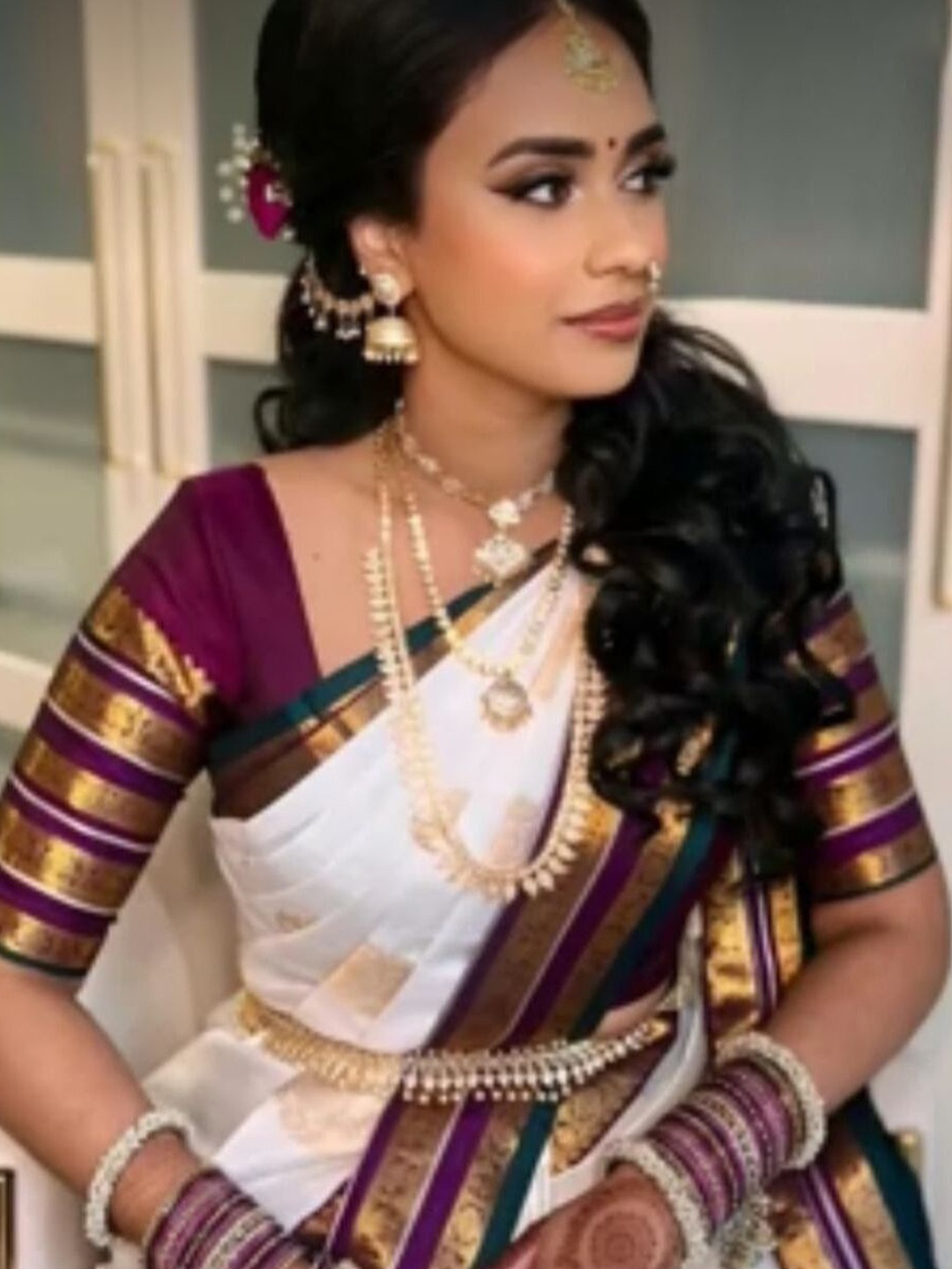

Aika Woven Design Zari Pure Silk Banarasi Saree, White