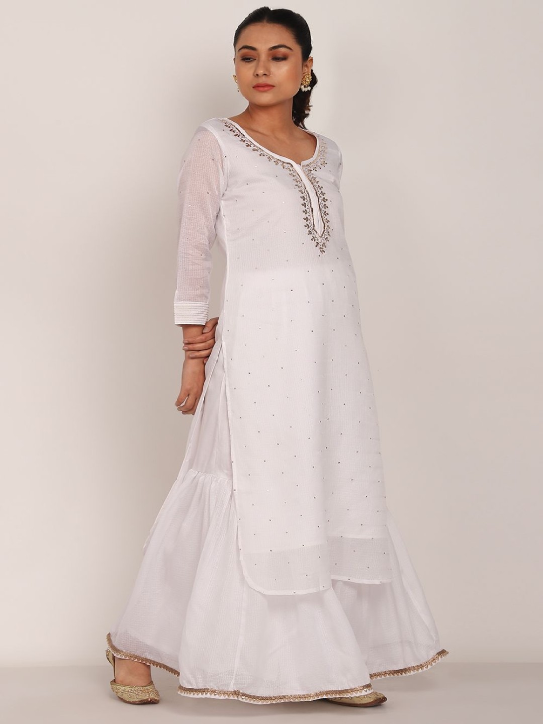 

SHADES OF FAASHION Floral Embridered Pure Cotton Straight Kurta With Sharara, White