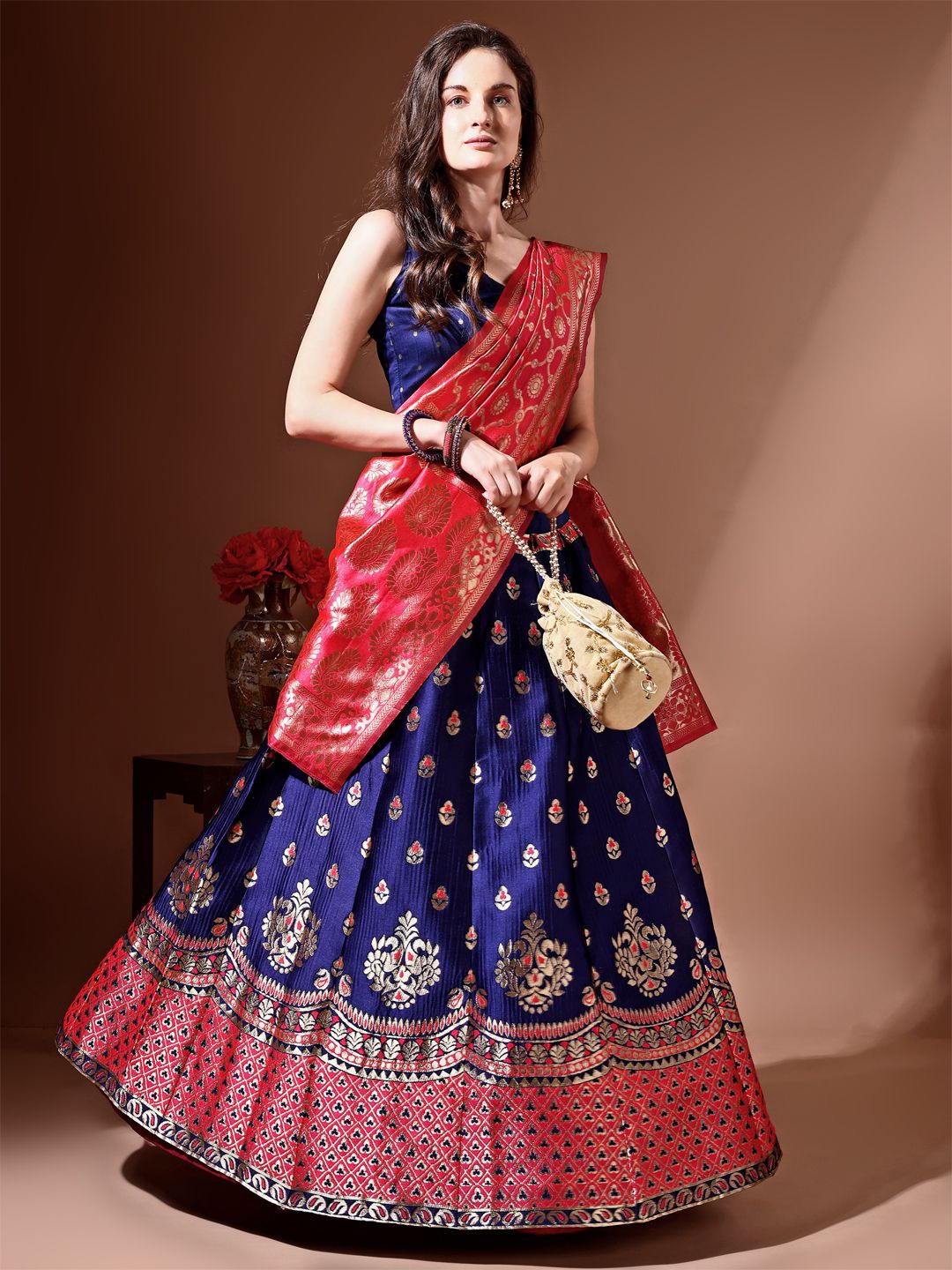 

SWAMI STUDIO Woven Design Sleeveless Sweetheart Neck Zari Ready to Wear Lehenga Choli, Navy blue